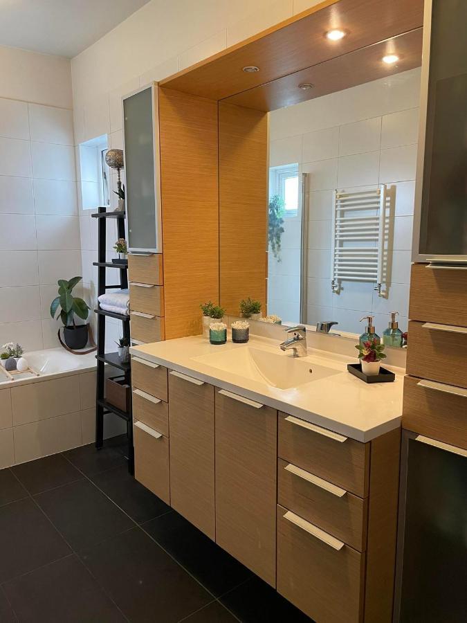 Spacious 3Br Condo Near Blue Lagoon 15M Airport 9M Njarthvik Εξωτερικό φωτογραφία
